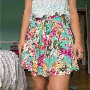 BRANDY MELVILLE SKIRT